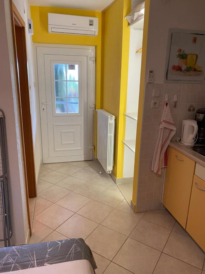 Apartment Jelena Crikvenica Exterior photo